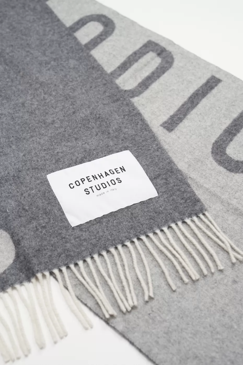 Scarves^COPENHAGEN STUDIOS CPH SHAWL 1 Wool Mix grey